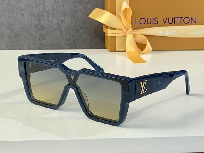Louis Vuitton Sunglasses Top Quality LVS00005